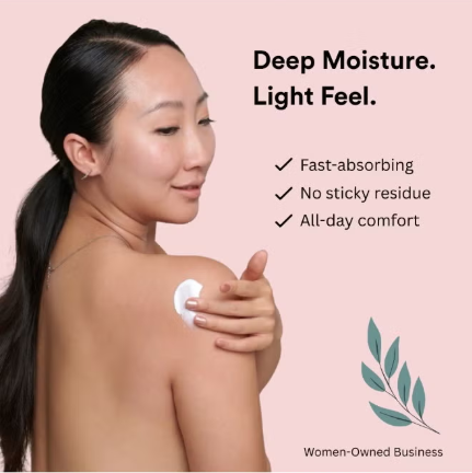 لوشن الجسم Roots & Glow للنساء ترطيب عميق وإشراقة تركيبة حريرية غنية بالمغذيات مستوحاة من جمال أزهار الرمان.
